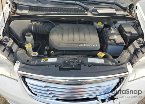 2013 Chrysler Town & Country Touring L from USA, damaged, VIN 2C4RC1CG7DR662277